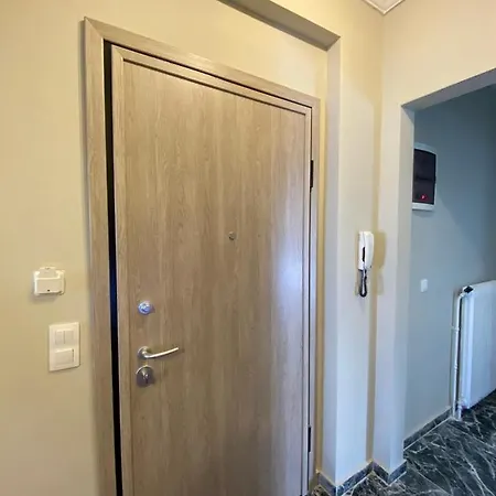 דירה Gnaios Penthouse סלוניקי